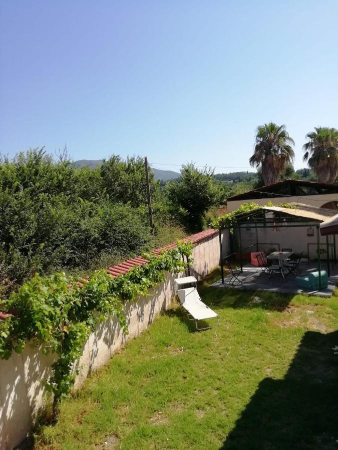 Villa Ettore Gardelades Luaran gambar