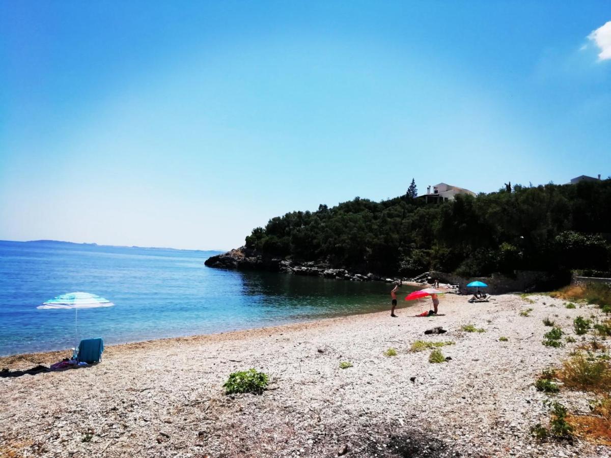 Villa Ettore Gardelades Luaran gambar